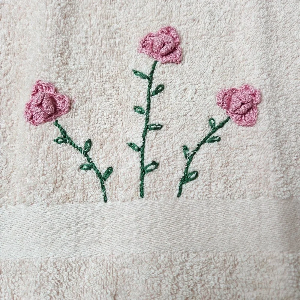 Vintage Callaway Luxury Pink Cotton Hand Towel Embroidered Roses Fringe USA Made